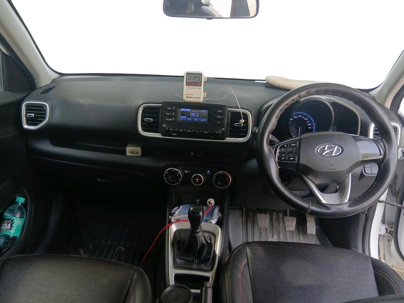 2021 Hyundai VENUE S 1.2, Petrol, Manual, 80,219 km, interior