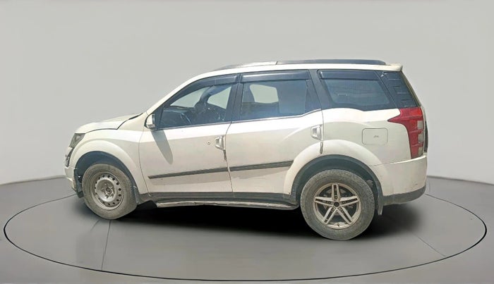 2017 Mahindra XUV500 W10, Diesel, Manual, 85,253 km, exterior
