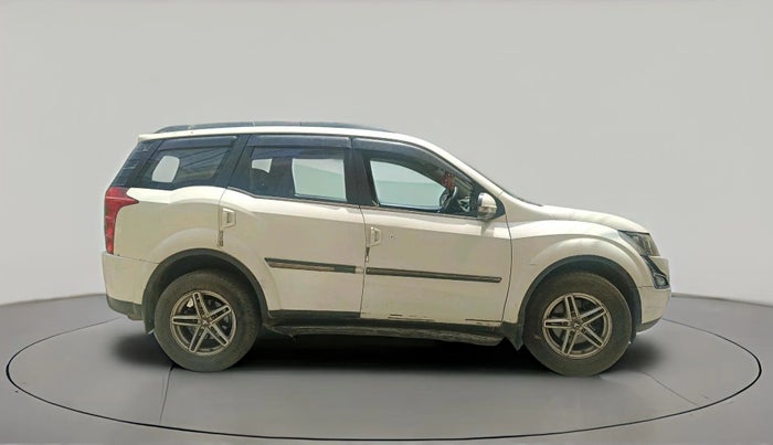 2017 Mahindra XUV500 W10, Diesel, Manual, 85,253 km, exterior
