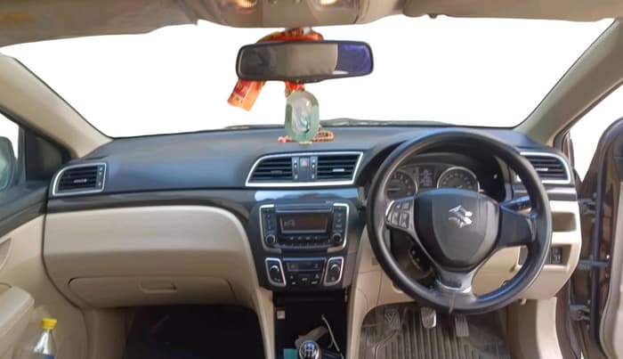 2015 Maruti Ciaz ZXI, Petrol, Manual, 1,33,103 km, interior
