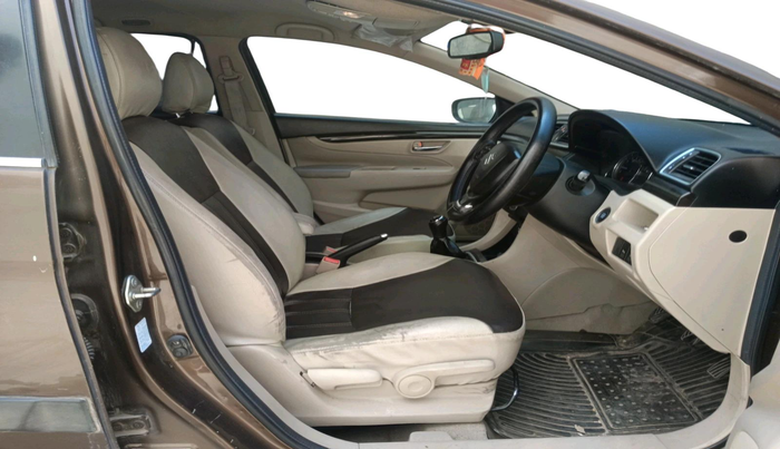 2015 Maruti Ciaz ZXI, Petrol, Manual, 1,33,103 km, interior