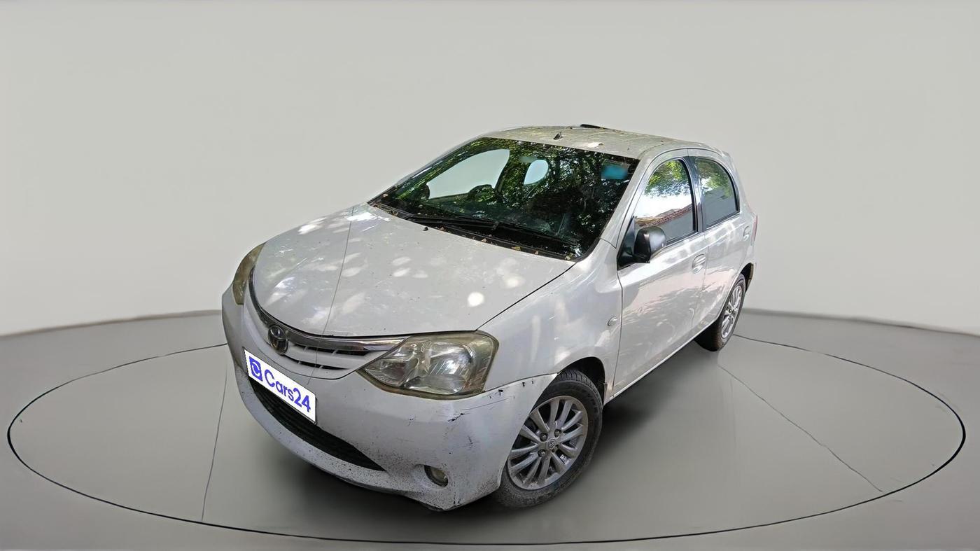 2011 Toyota Etios Liva V, Petrol, Manual, 1,36,992 km, exterior
