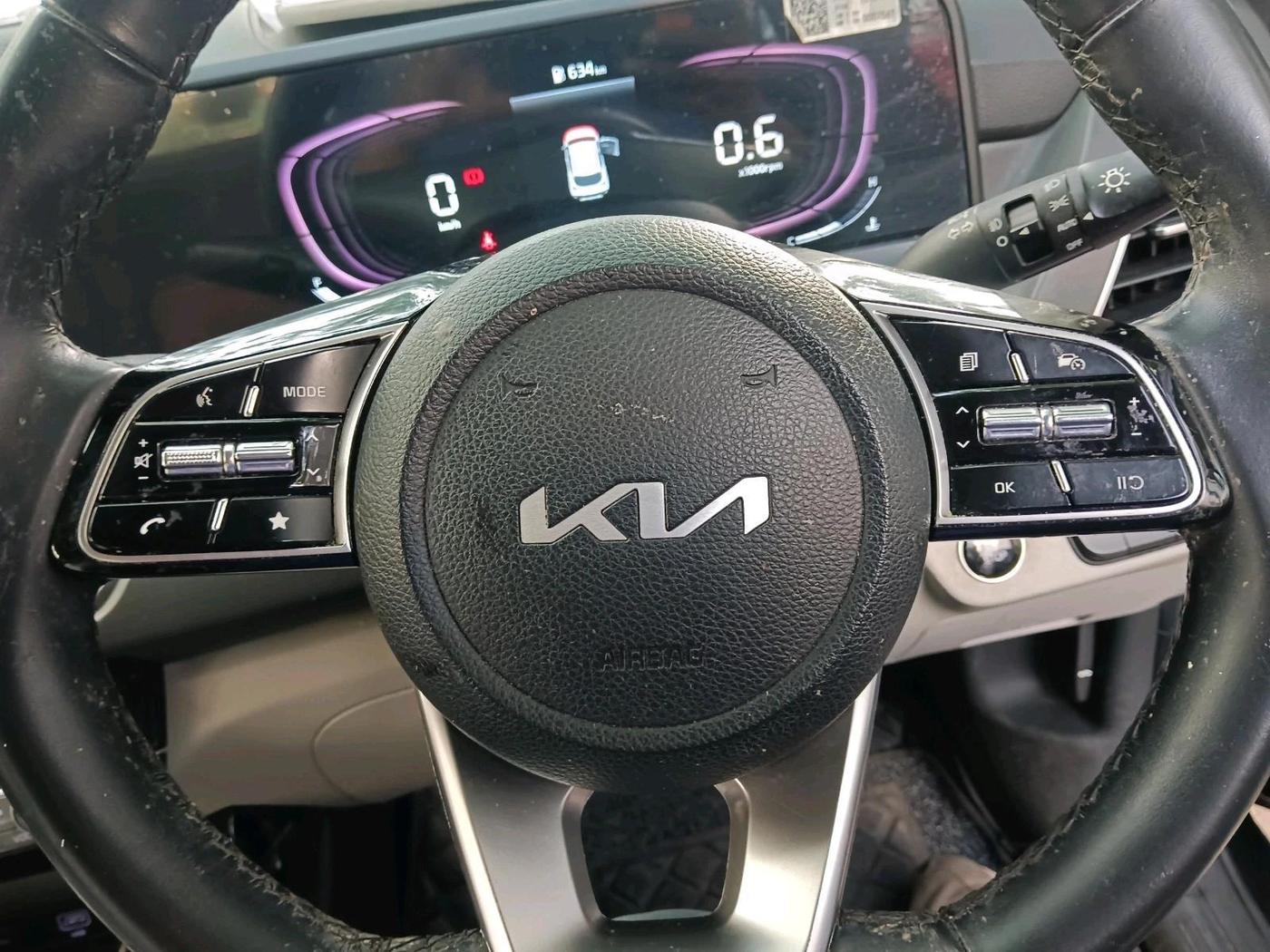2023 KIA SELTOS  HTX 1.5 PETROL MT, Petrol, Manual, 30,178 km, interior