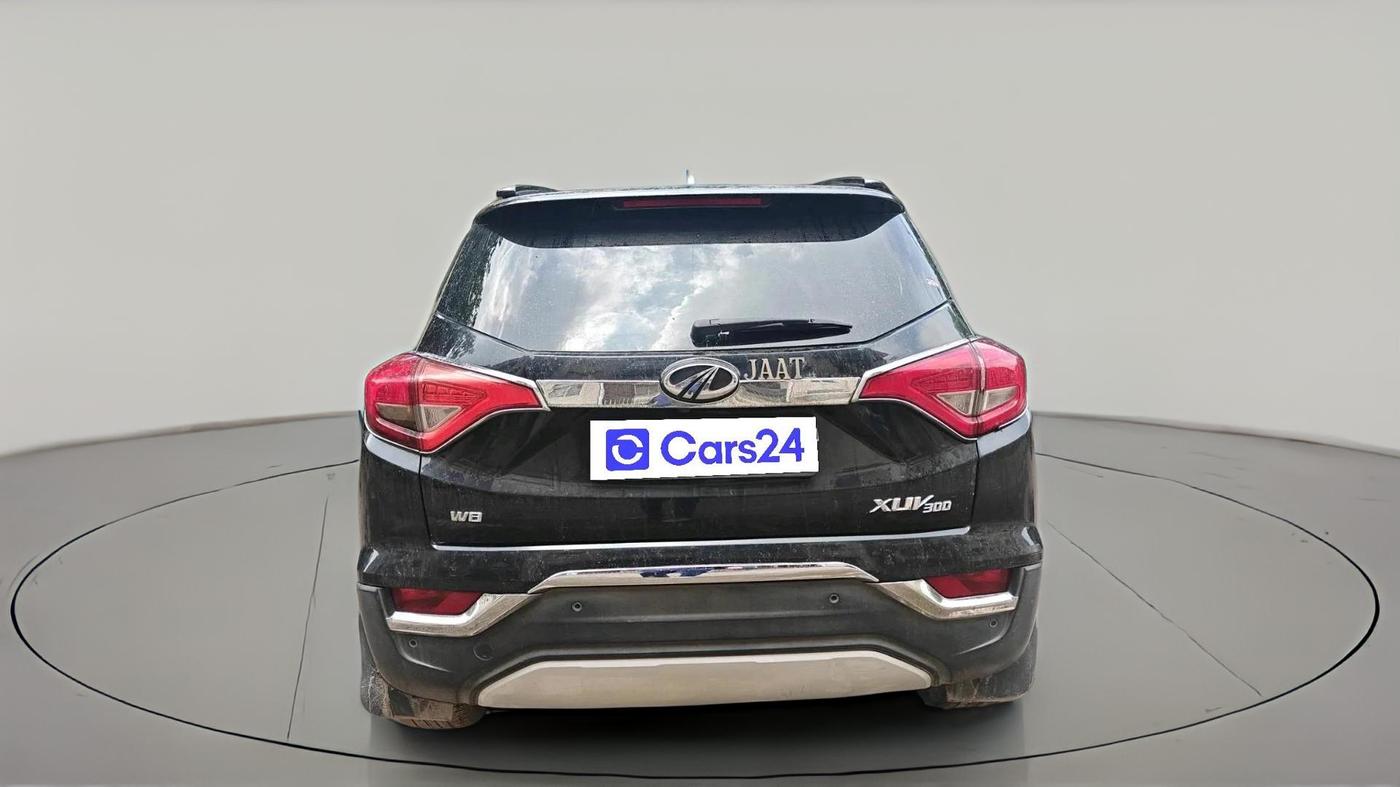 2021 Mahindra XUV300 W8 1.2 PETROL, Petrol, Manual, 74,829 km, exterior
