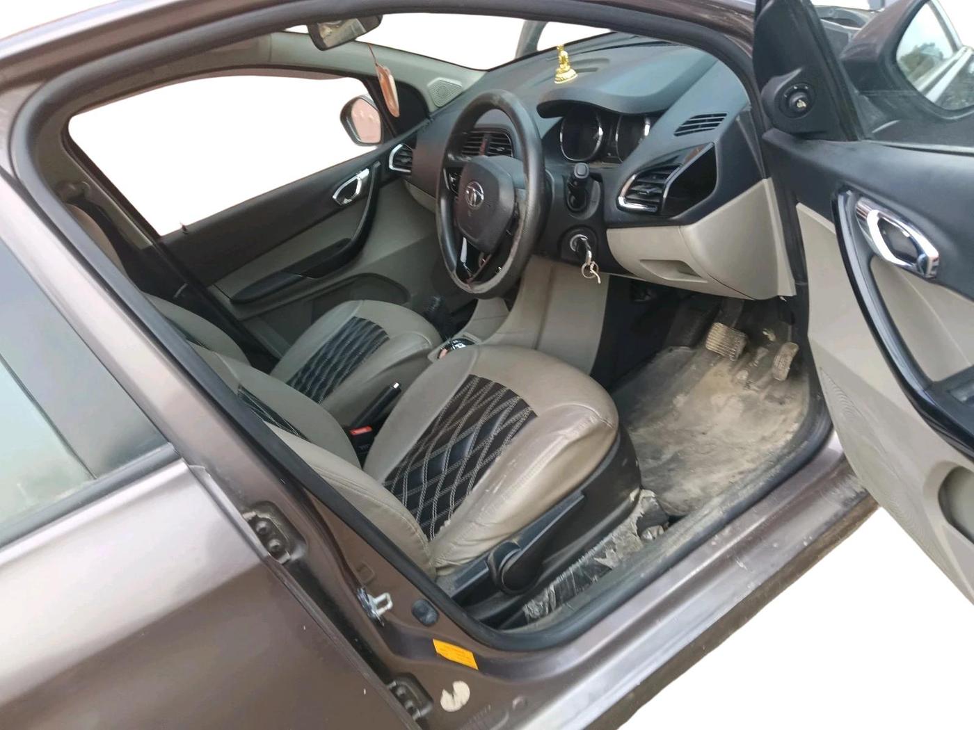 2017 Tata Tiago XZA PETROL, Petrol, Automatic, 62,982 km, interior