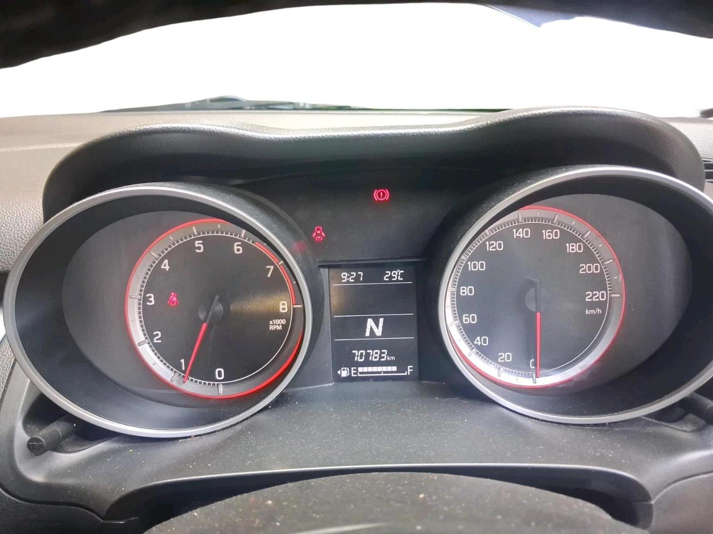 2020 Maruti Swift VXI AMT, Petrol, Automatic, 70,783 km, interior