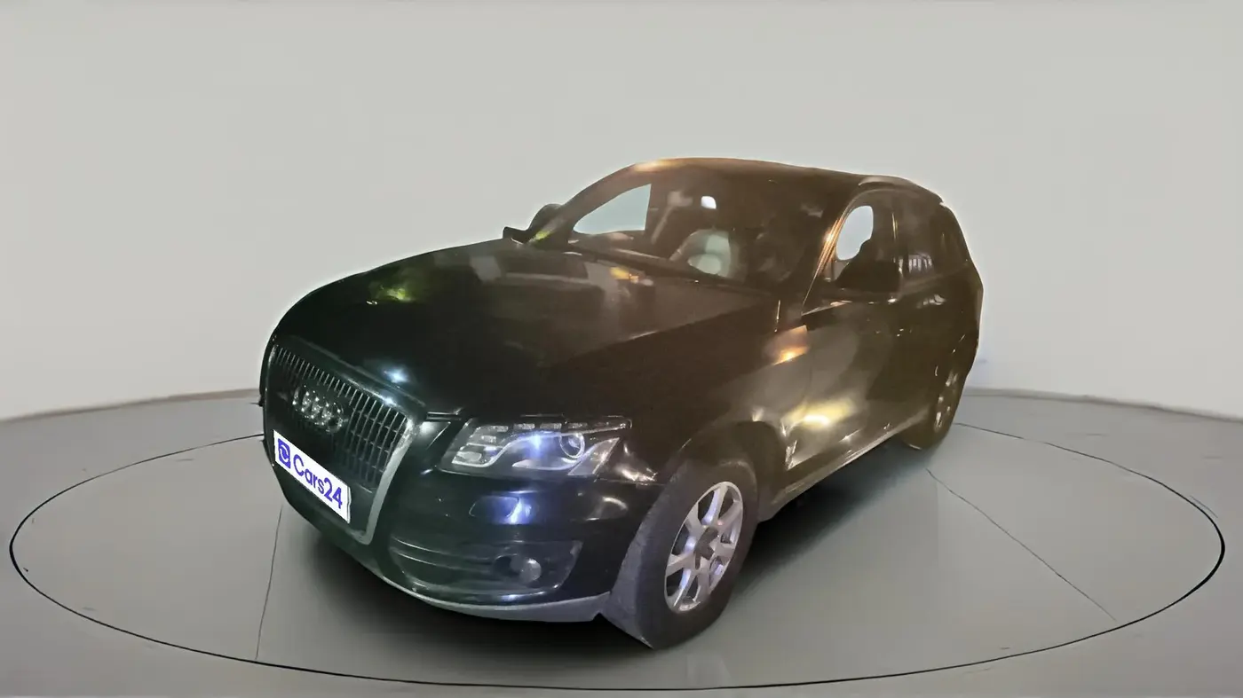 2011 Audi Q5 2.0 TFSI QUATTRO, Petrol, Automatic, 1,48,511 km, exterior