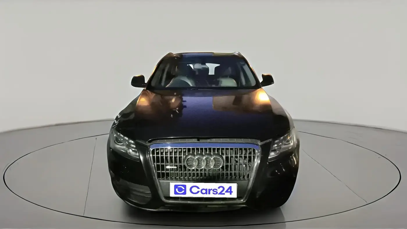 2011 Audi Q5 2.0 TFSI QUATTRO, Petrol, Automatic, 1,48,511 km, exterior