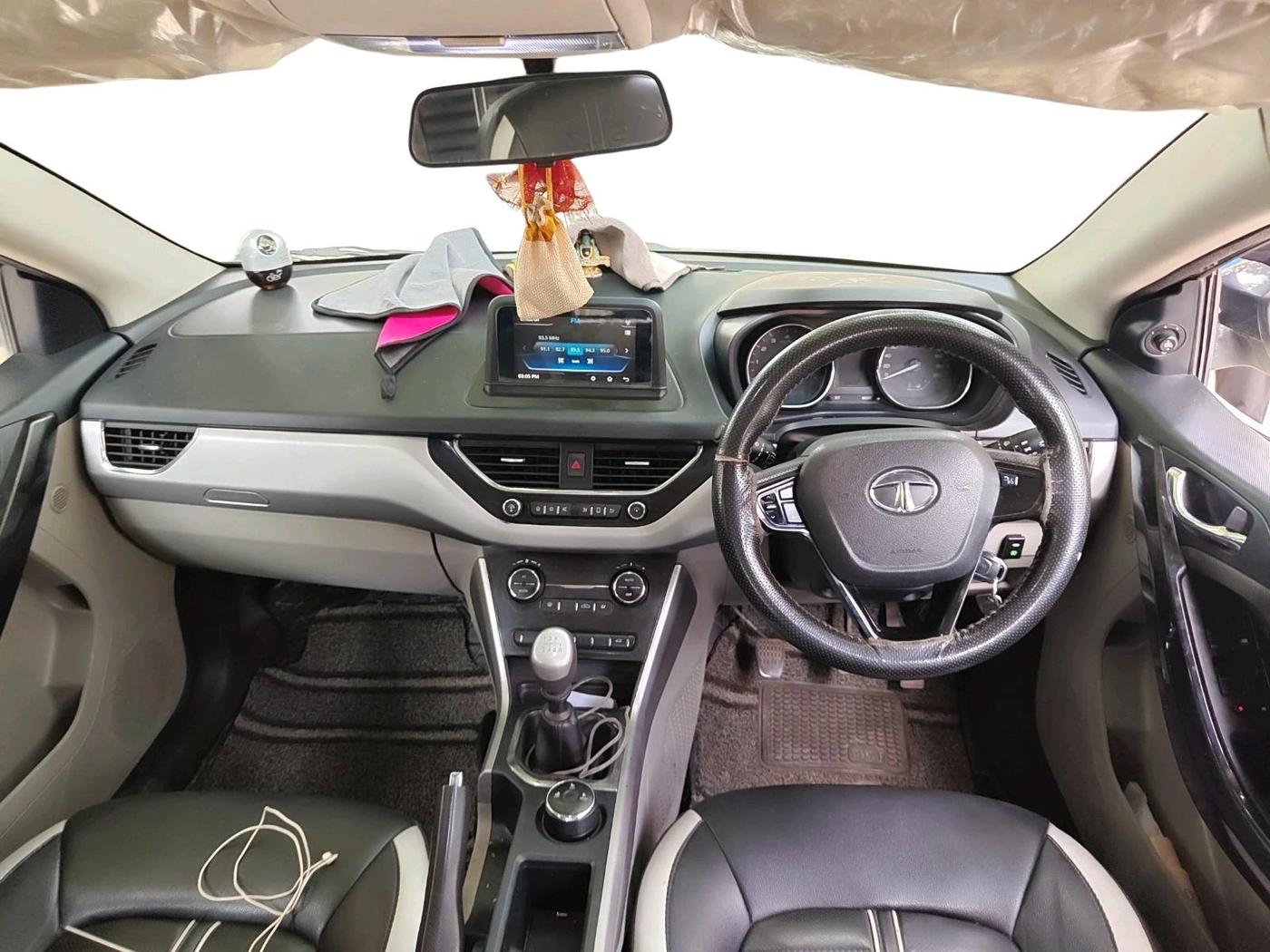 2018 Tata NEXON XZ PETROL, Petrol, Manual, 83,680 km, interior