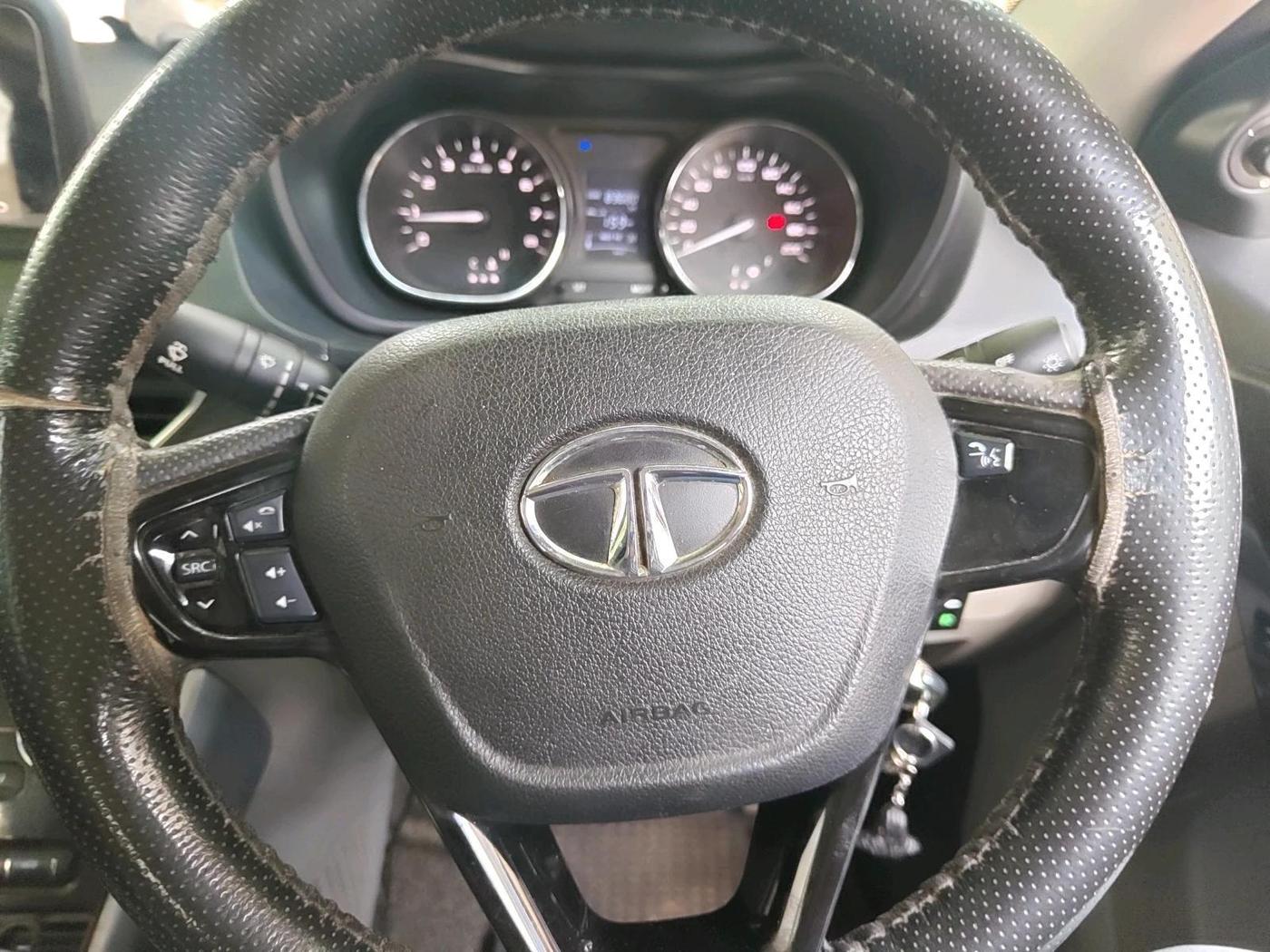 2018 Tata NEXON XZ PETROL, Petrol, Manual, 83,680 km, interior