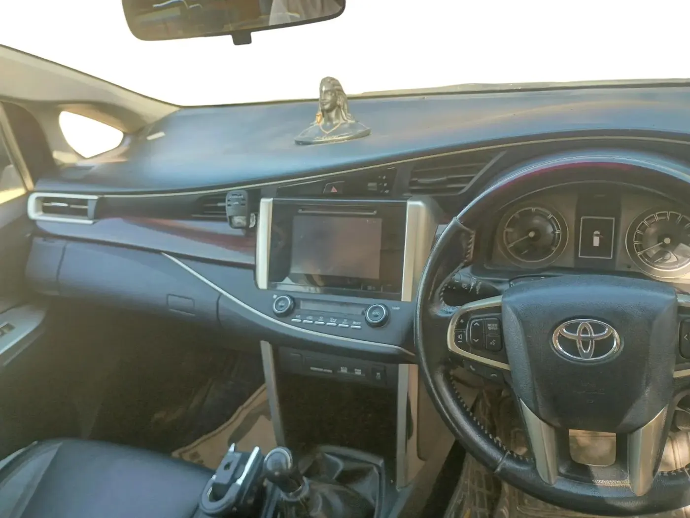 2016 Toyota Innova Crysta 2.4 ZX 7 STR, Diesel, Manual, 81,624 km, interior