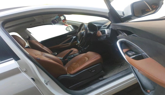 2022 MG HECTOR PLUS SHARP 2.0 DIESEL TURBO MT 6-STR, Diesel, Manual, 1,17,373 km, interior