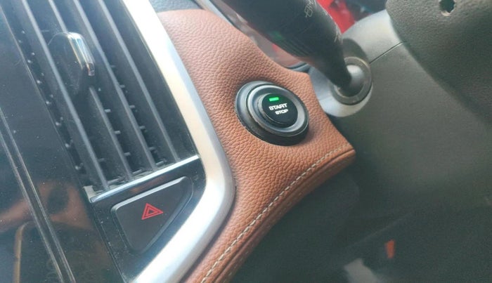 2022 MG HECTOR PLUS SHARP 2.0 DIESEL TURBO MT 6-STR, Diesel, Manual, 1,17,373 km, interior