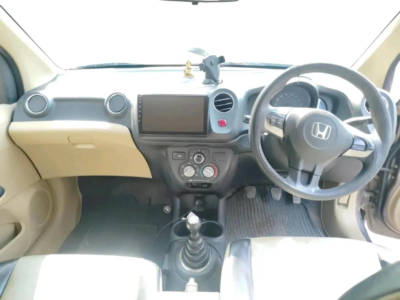 2016 Honda Amaze 1.2L I-VTEC S, Petrol, Manual, 69,353 km, interior