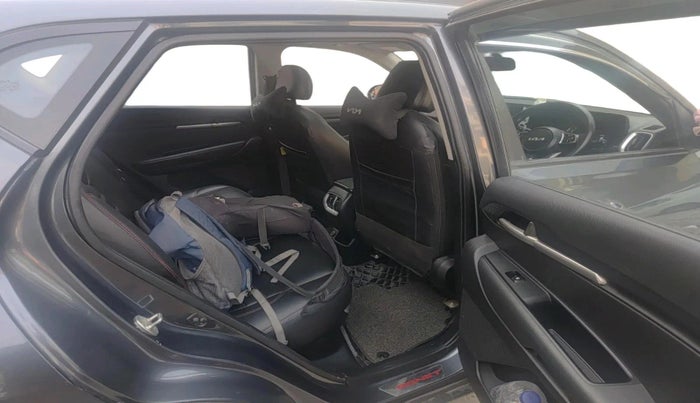 2022 KIA SONET HTK PLUS 1.0 IMT, Petrol, Manual, 9,825 km, interior