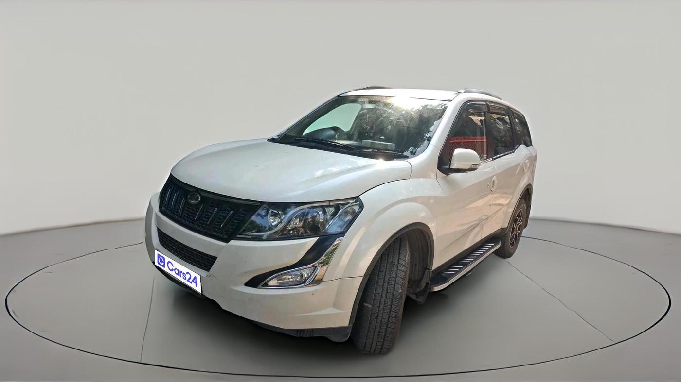 2018 Mahindra XUV500 W6, Diesel, Manual, 48,588 km, exterior