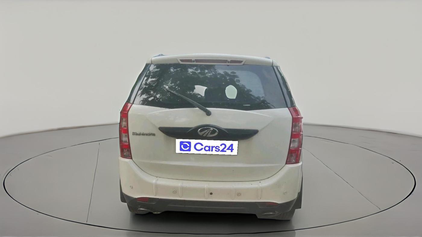 2018 Mahindra XUV500 W6, Diesel, Manual, 48,588 km, exterior