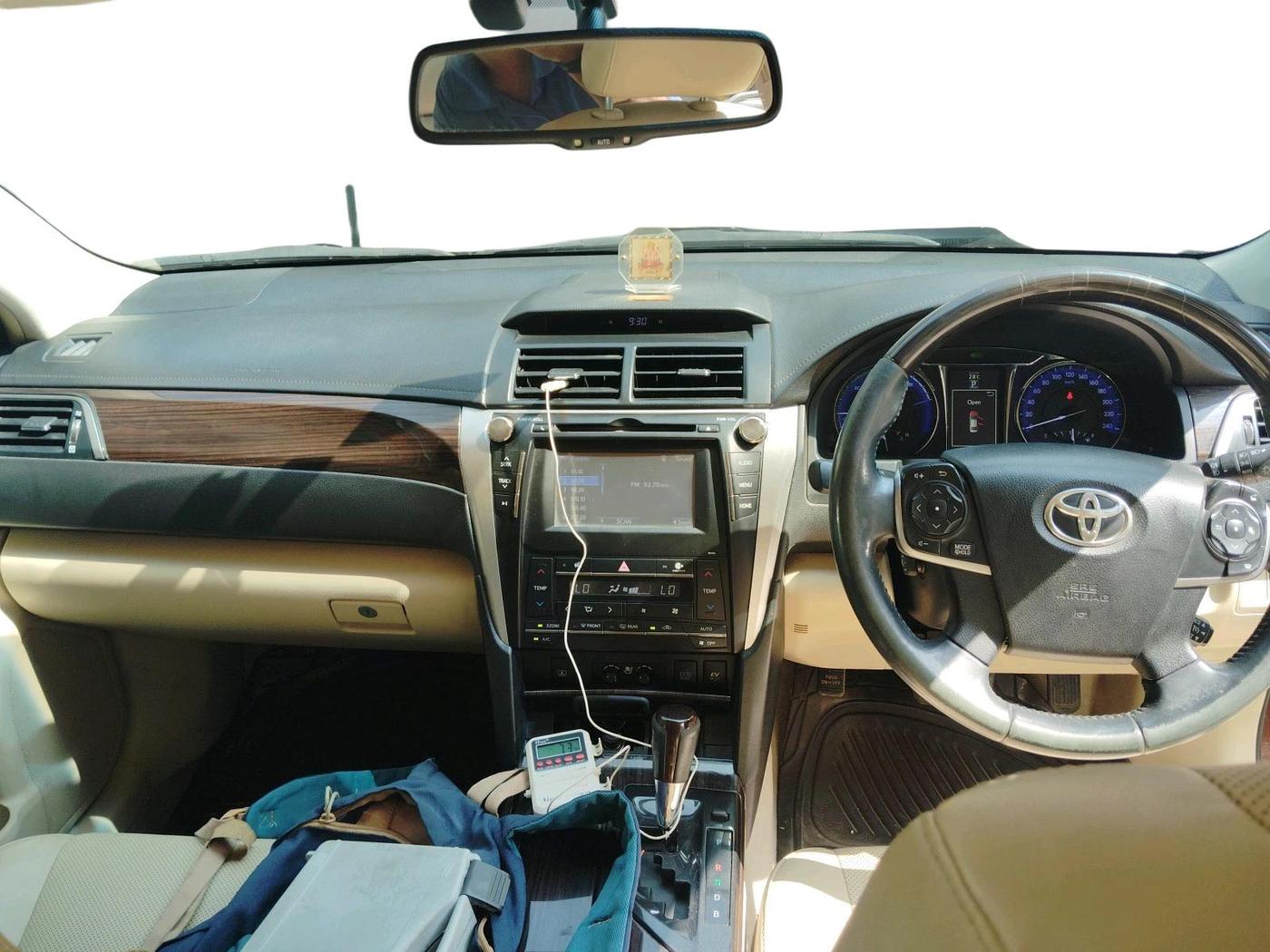 2016 Toyota Camry HYBRID, Hybrid, Automatic, 70,026 km, interior