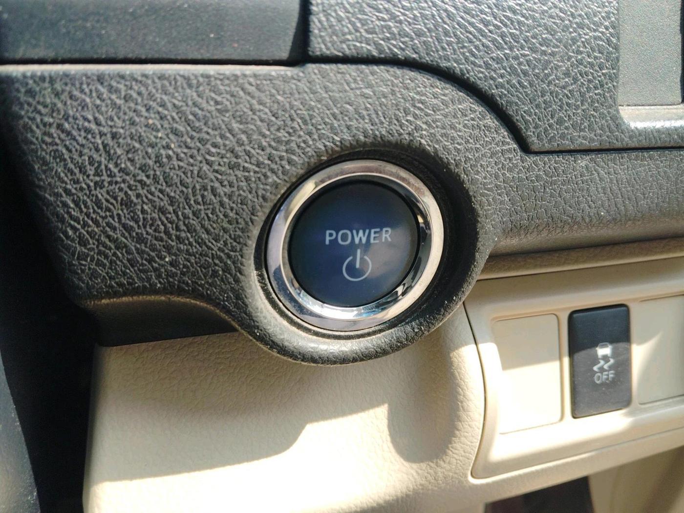 2016 Toyota Camry HYBRID, Hybrid, Automatic, 70,026 km, interior