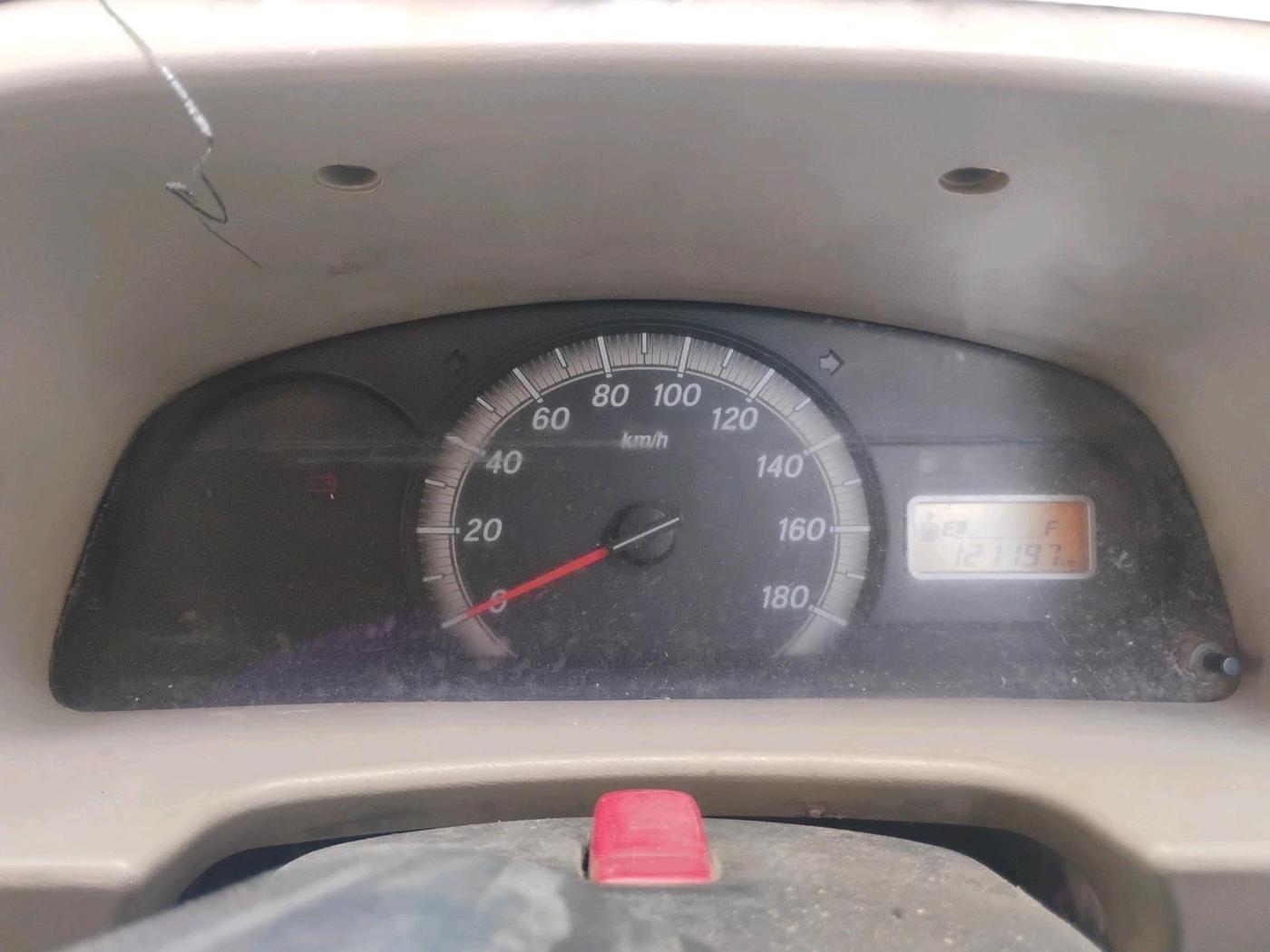 2018 Maruti Eeco 7 STR, CNG, Manual, 1,21,197 km, interior