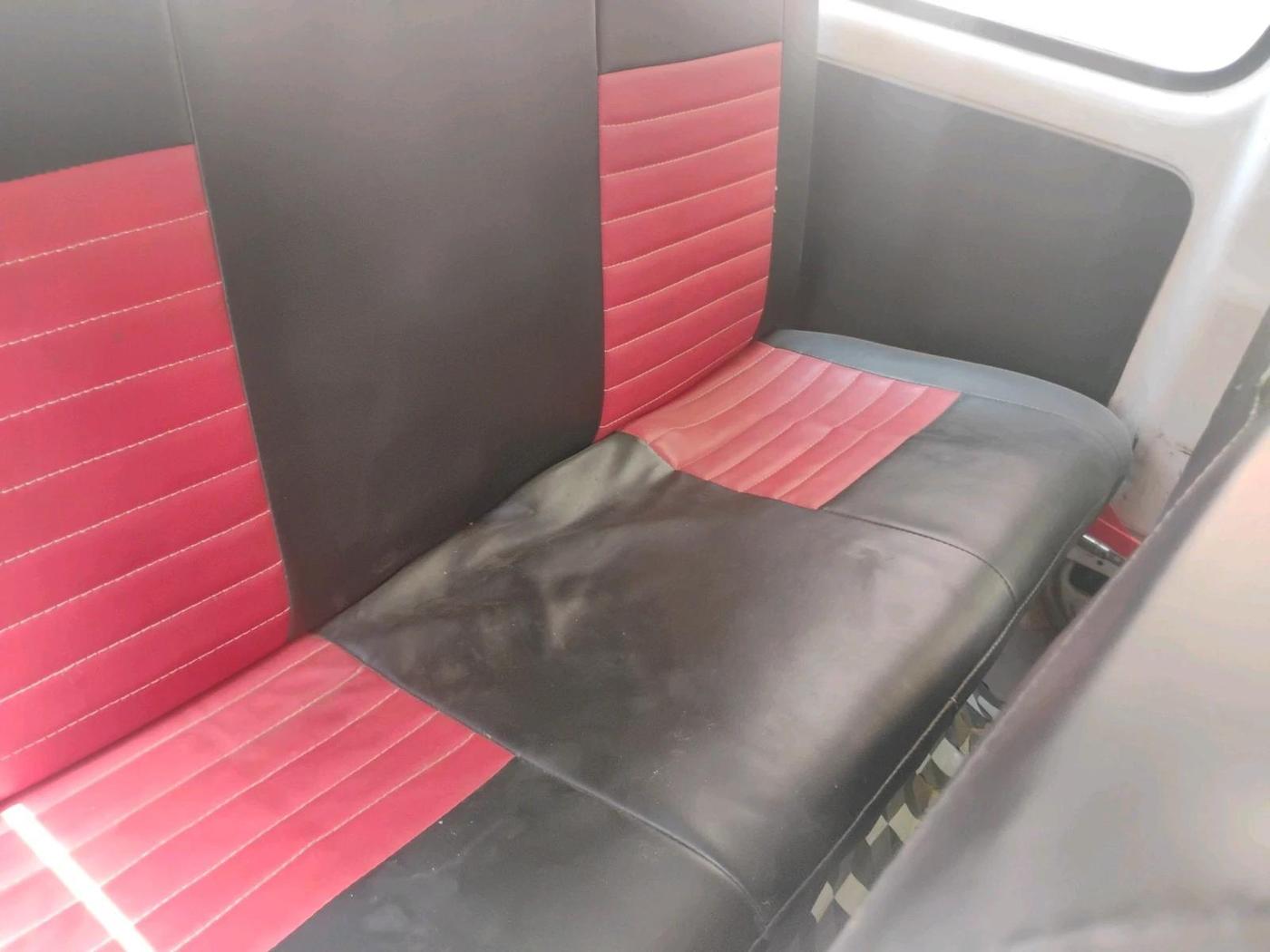 2018 Maruti Eeco 7 STR, CNG, Manual, 1,21,197 km, interior