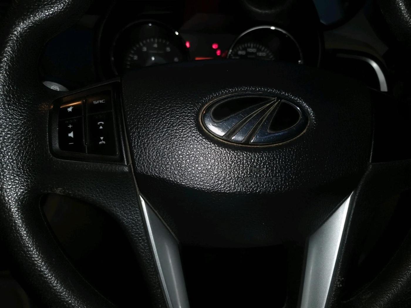 2018 Mahindra TUV 300 PLUS P8, Diesel, Manual, 43,635 km, interior