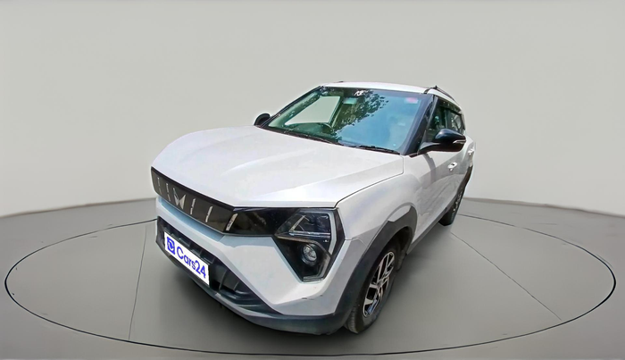 2024 Mahindra XUV 3XO AX5 1.2 L TCMPFi, Petrol, Manual, 12,249 km, exterior