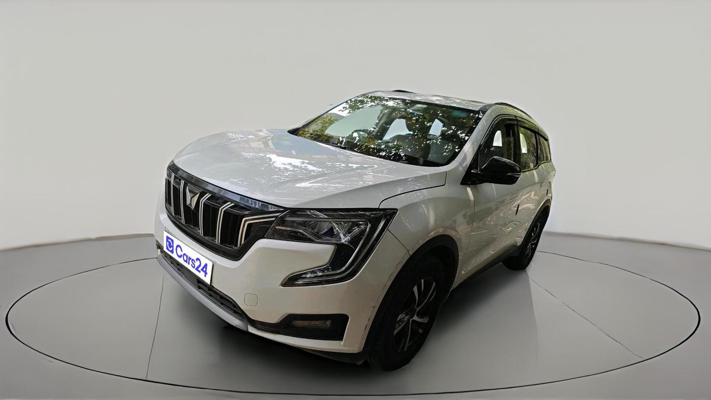 2022 Mahindra XUV700 AX 5 P AT 5 STR, Petrol, Automatic, 31,015 km, exterior