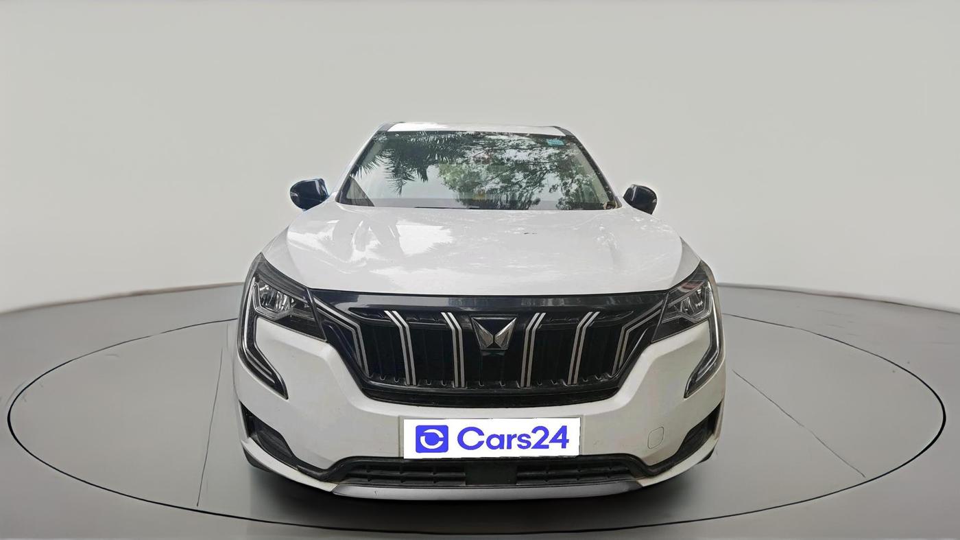2022 Mahindra XUV700 AX 5 P AT 5 STR, Petrol, Automatic, 31,015 km, exterior