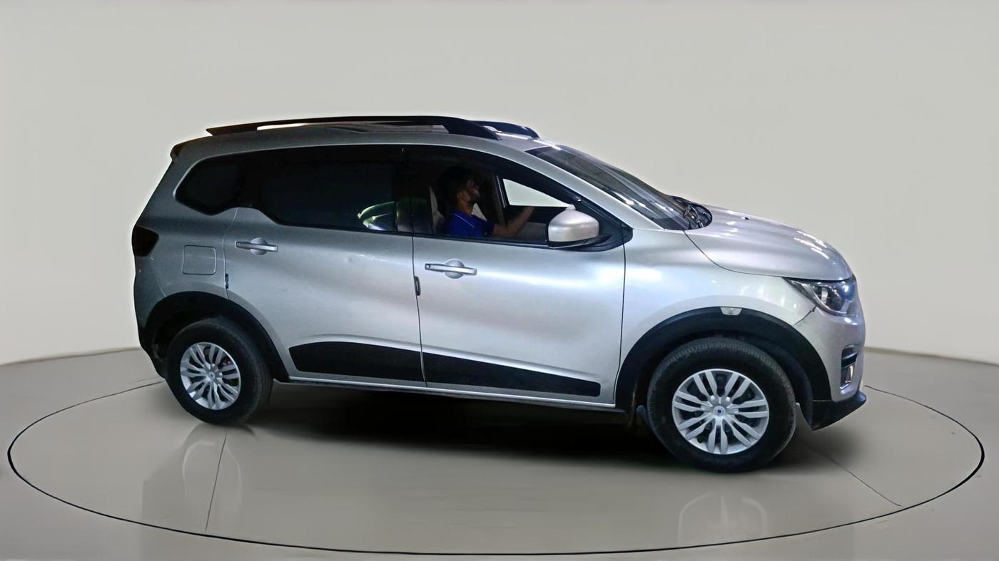 2020 Renault TRIBER RXZ AMT, CNG, Automatic, 45,697 km, exterior