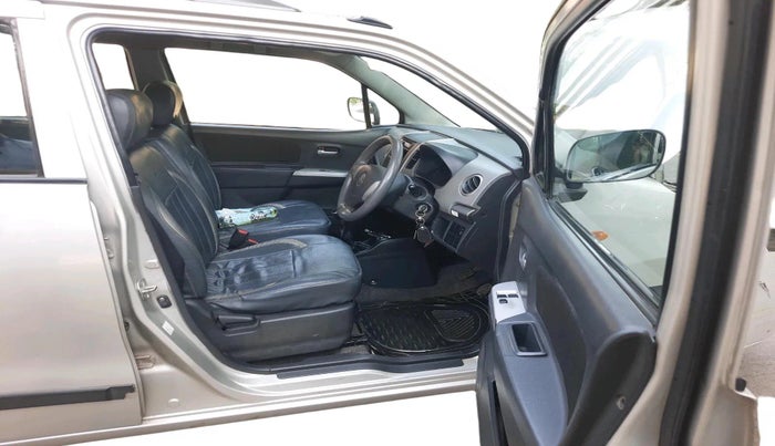 2011 Maruti Wagon R 1.0 LXI, Petrol, Manual, 82,007 km, interior