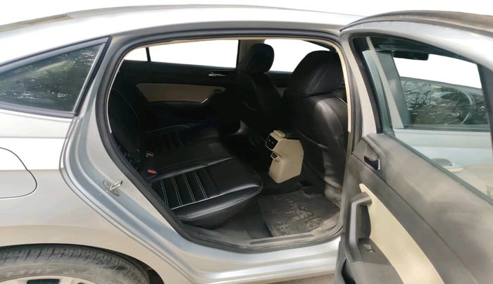 2022 Skoda SLAVIA AMBITION 1.0L TSI MT, Petrol, Manual, 25,020 km, interior