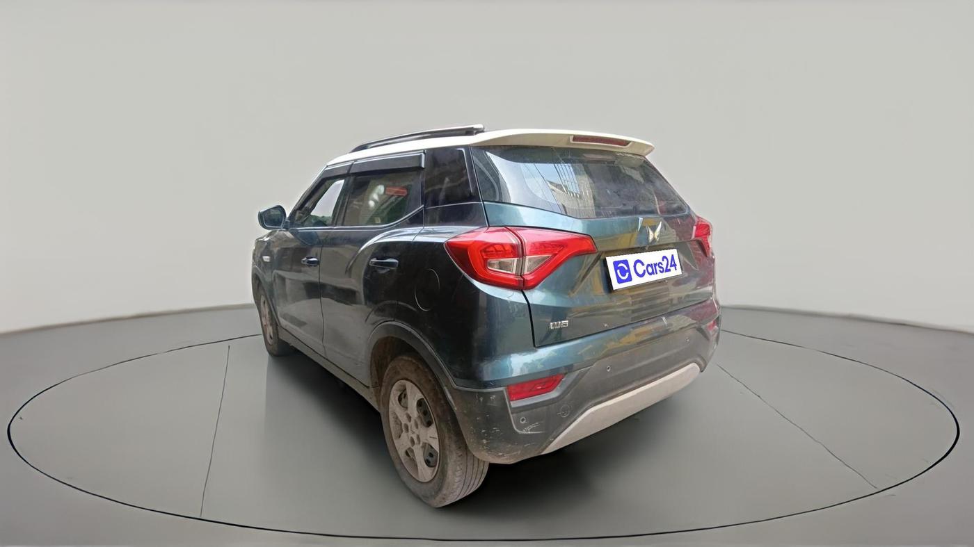 2020 Mahindra XUV300 W4 1.2 PETROL, Petrol, Manual, 88,754 km, exterior
