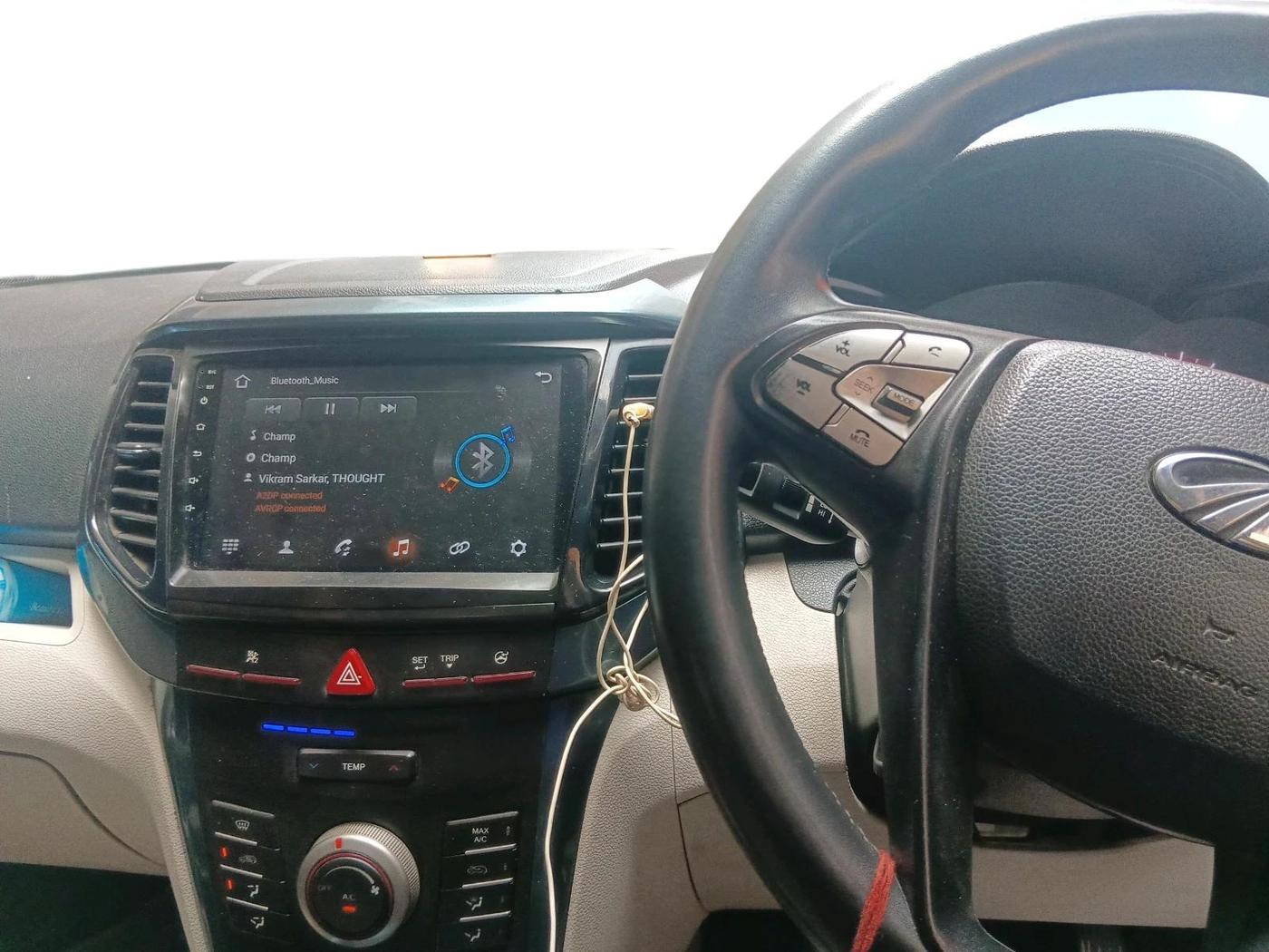 2020 Mahindra XUV300 W4 1.2 PETROL, Petrol, Manual, 88,754 km, interior