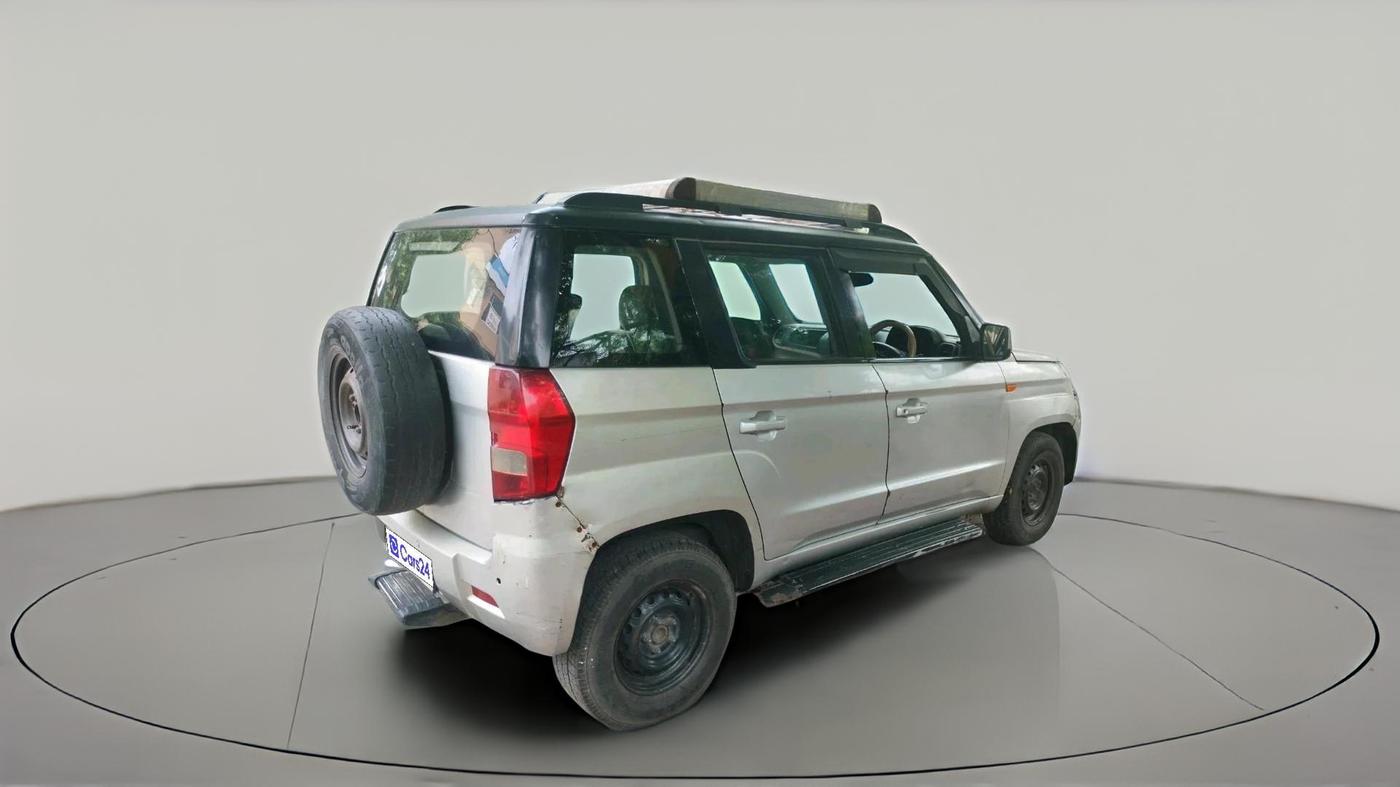 2016 Mahindra TUV300 T6, Diesel, Manual, 96,602 km, exterior