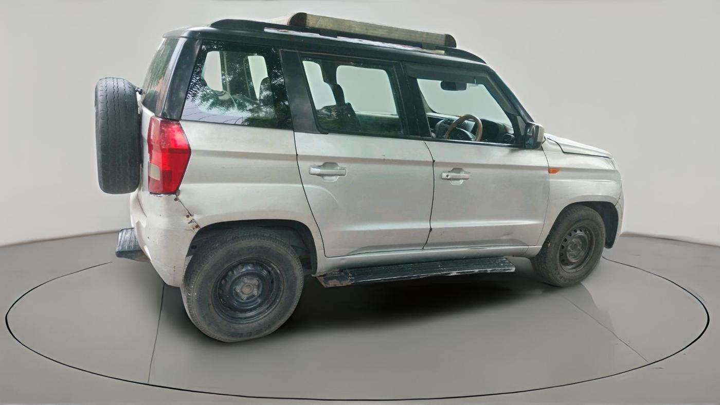 2016 Mahindra TUV300 T6, Diesel, Manual, 96,602 km, exterior