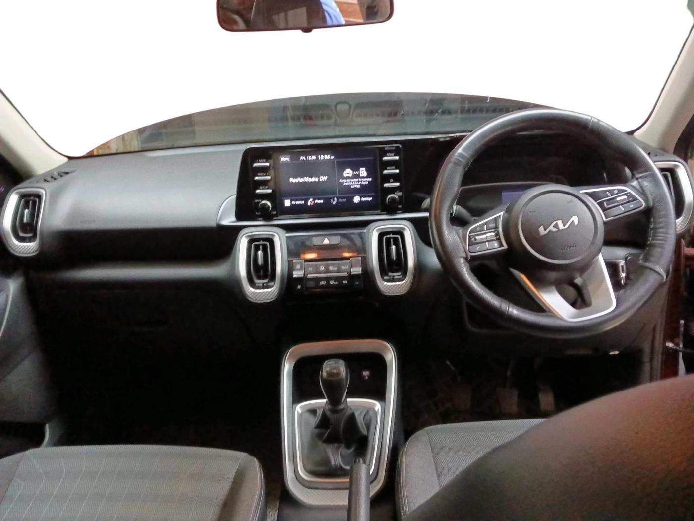 2022 KIA SONET HTK PLUS 1.2, Petrol, Manual, 27,128 km, interior