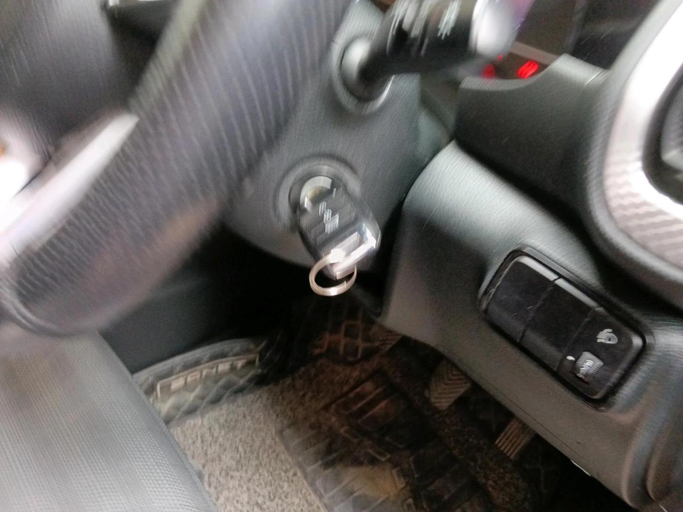 2022 KIA SONET HTK PLUS 1.2, Petrol, Manual, 27,128 km, interior