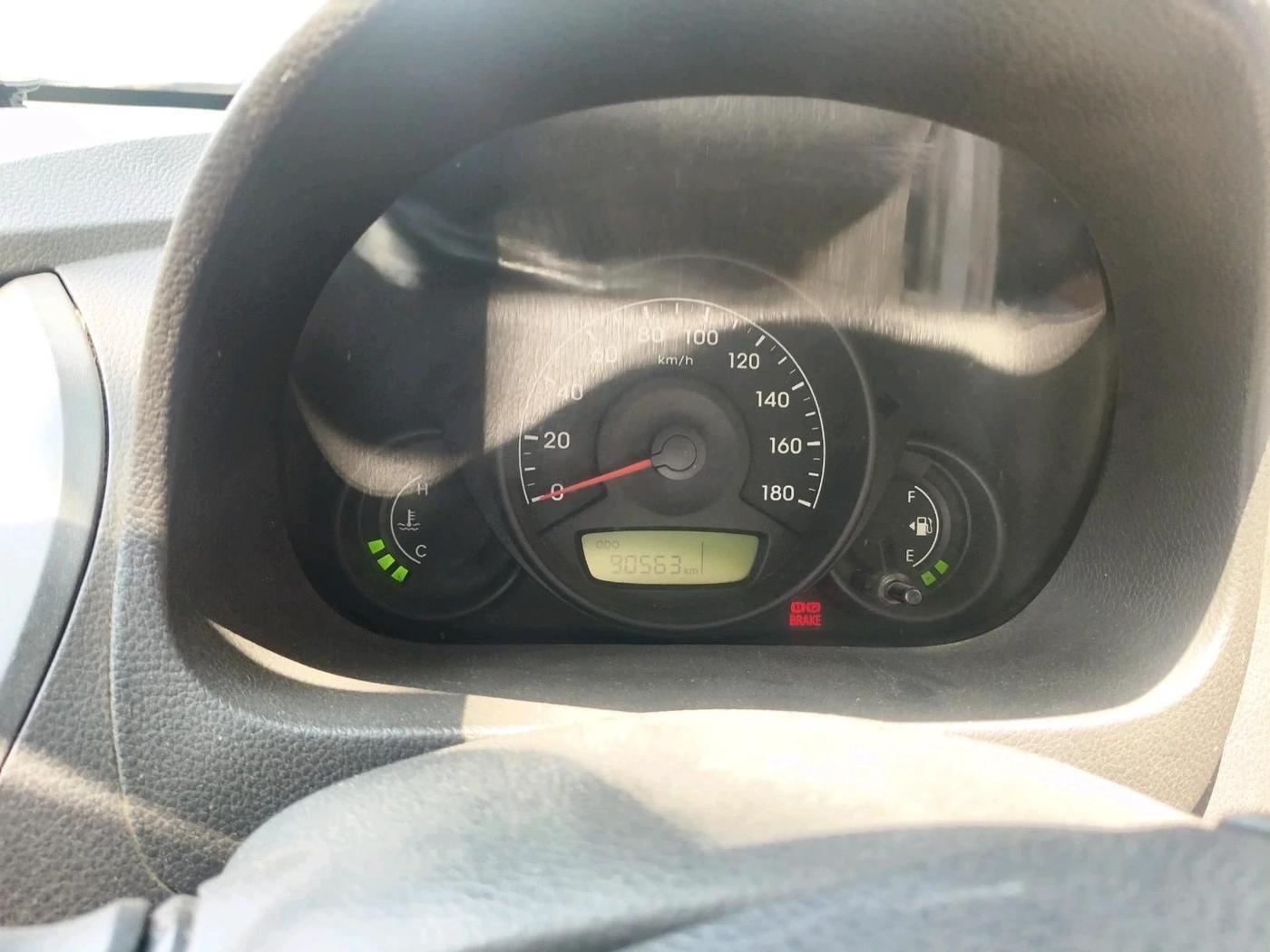 2012 Hyundai Eon ERA +, Petrol, Manual, 90,563 km, interior
