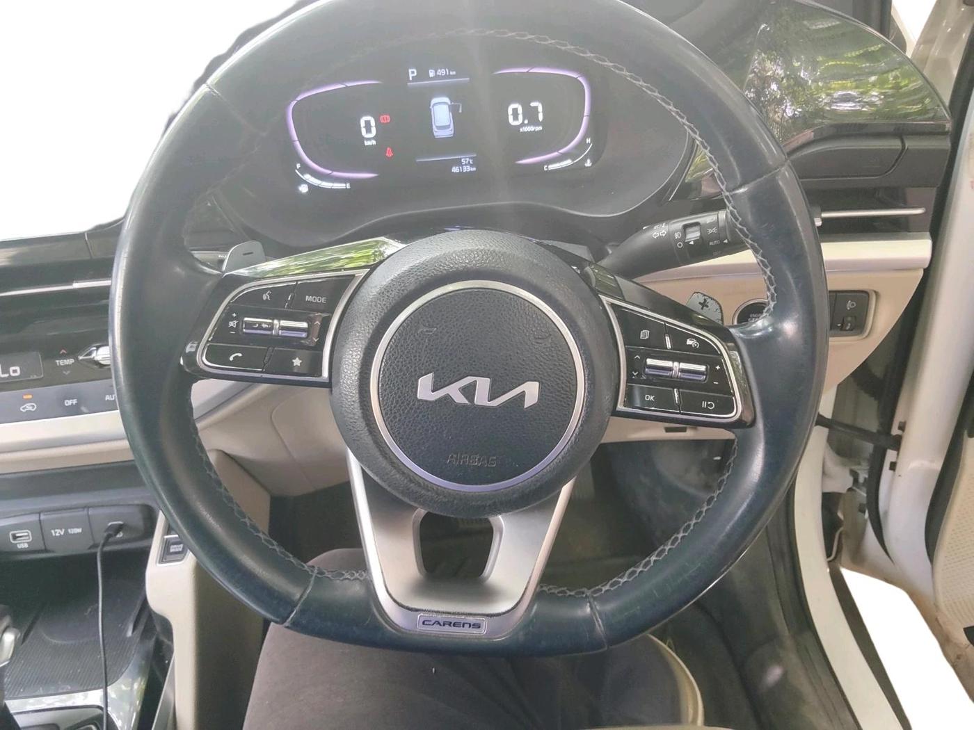 2022 KIA CARENS LUXURY PLUS 1.5 DIESEL AT 6 STR, Diesel, Automatic, 46,133 km, interior
