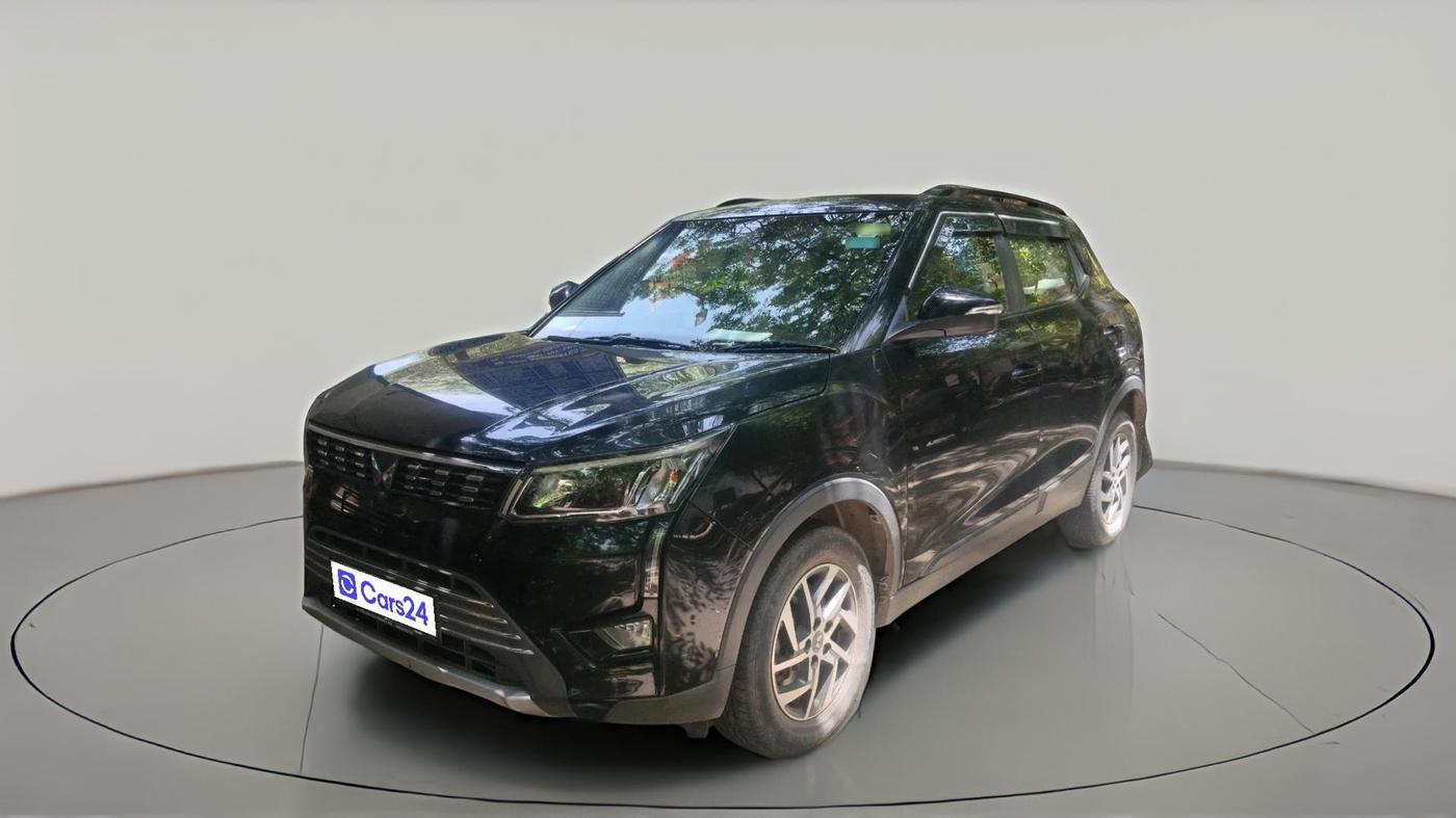 2022 Mahindra XUV300 W8 (O) 1.2 PETROL, Petrol, Manual, 31,106 km, exterior