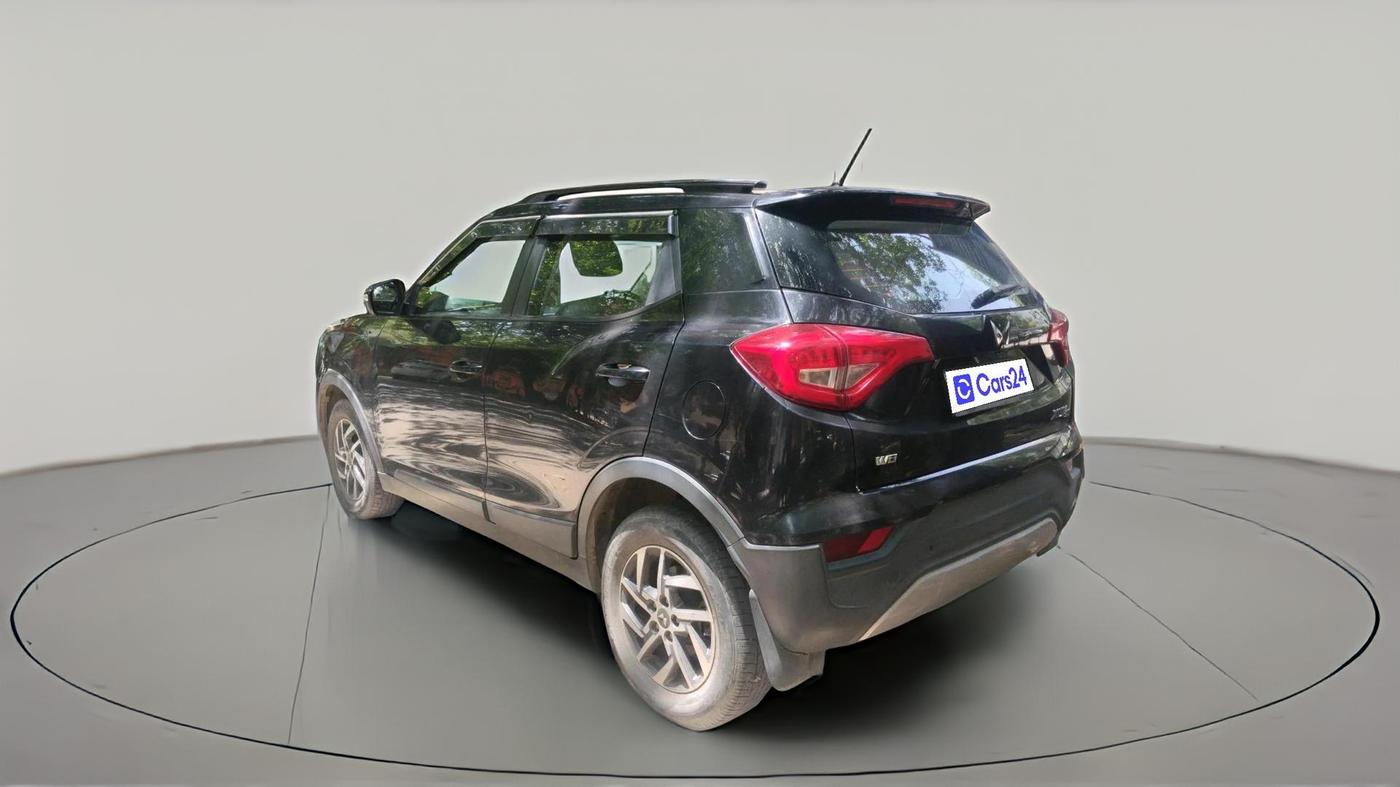 2022 Mahindra XUV300 W8 (O) 1.2 PETROL, Petrol, Manual, 31,106 km, exterior
