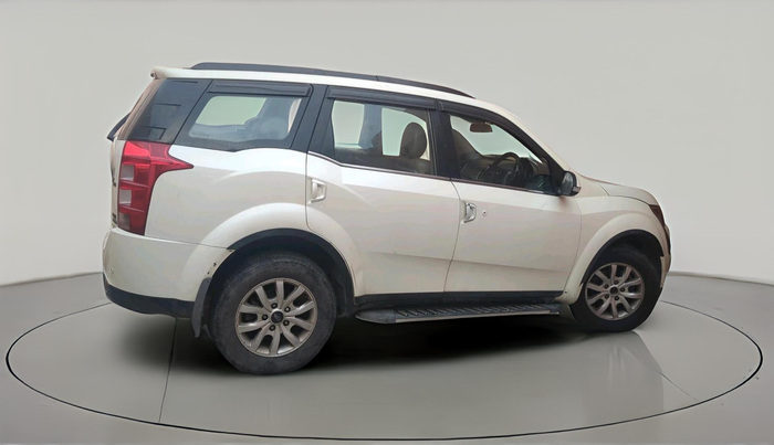 2018 Mahindra XUV500 W10 AT, Diesel, Automatic, 73,995 km, exterior
