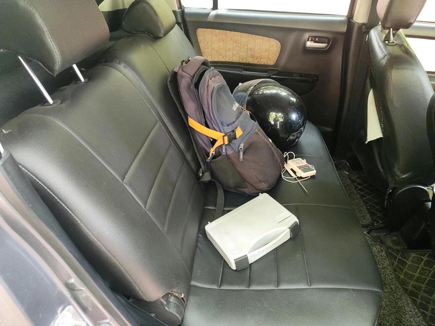 2017 Maruti Wagon R 1.0 VXI+ AMT, Petrol, Automatic, 67,583 km, interior
