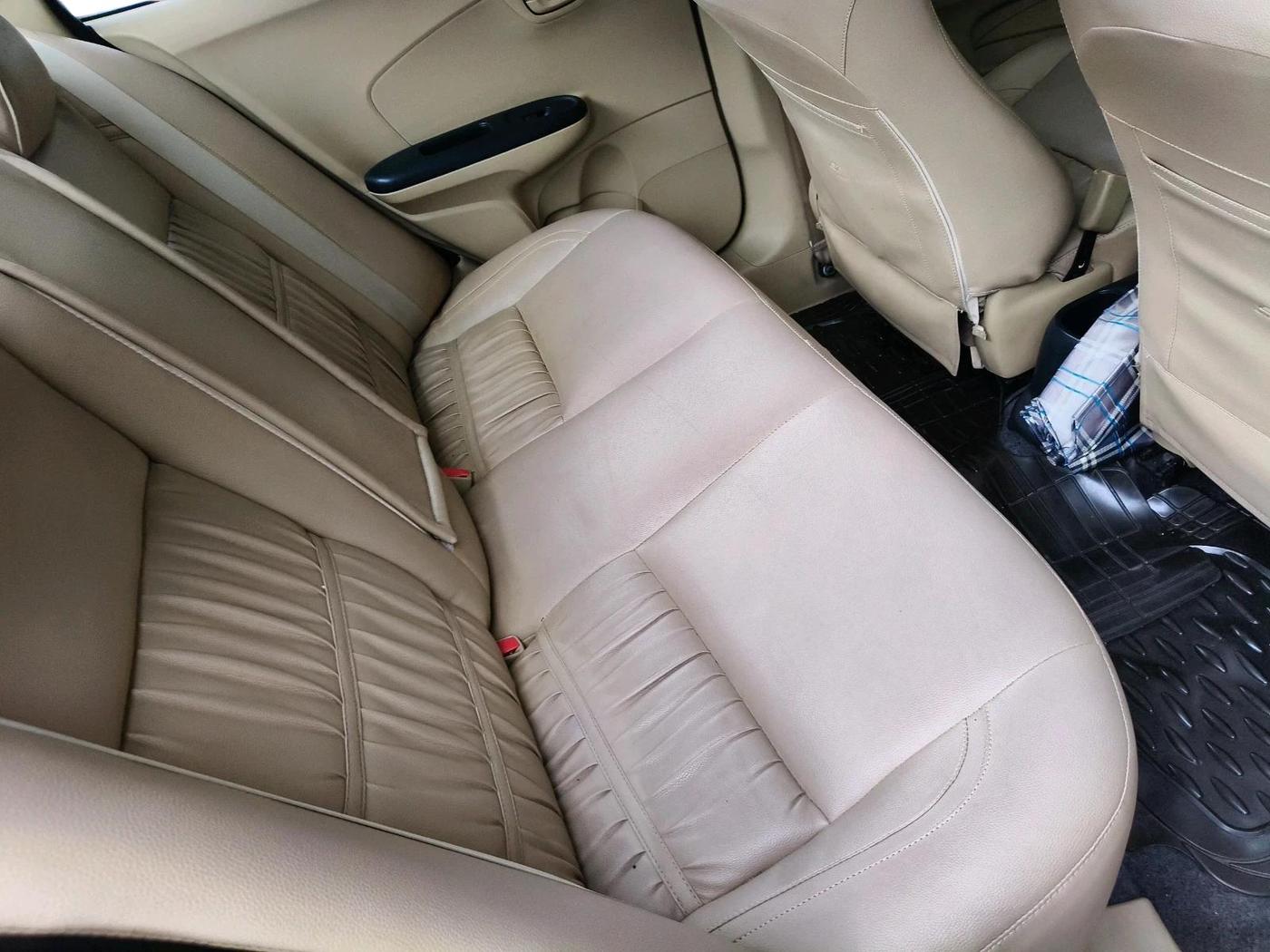 2015 Honda Amaze 1.2L I-VTEC S, Petrol, Manual, 64,269 km, interior