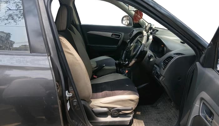 2016 Maruti Vitara Brezza ZDI PLUS, Diesel, Manual, 1,24,789 km, interior