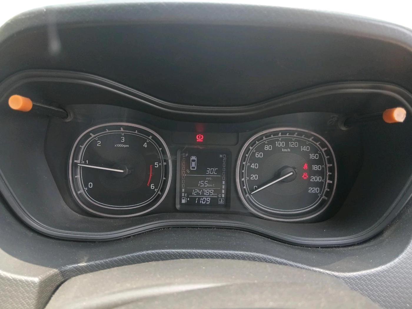 2016 Maruti Vitara Brezza ZDI PLUS, Diesel, Manual, 1,24,789 km, interior