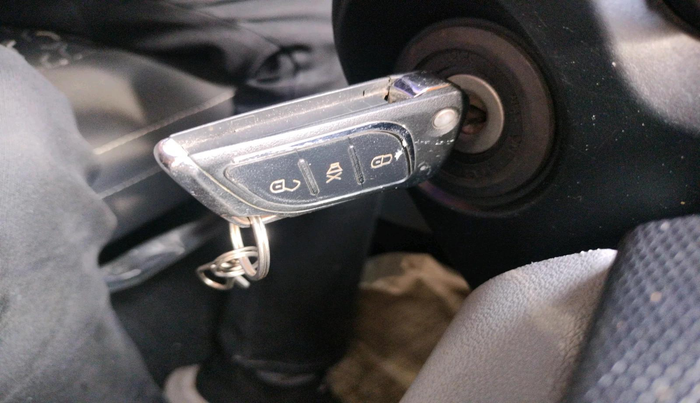 2024 Tata Tiago XE PETROL, Petrol, Manual, 8,128 km, interior