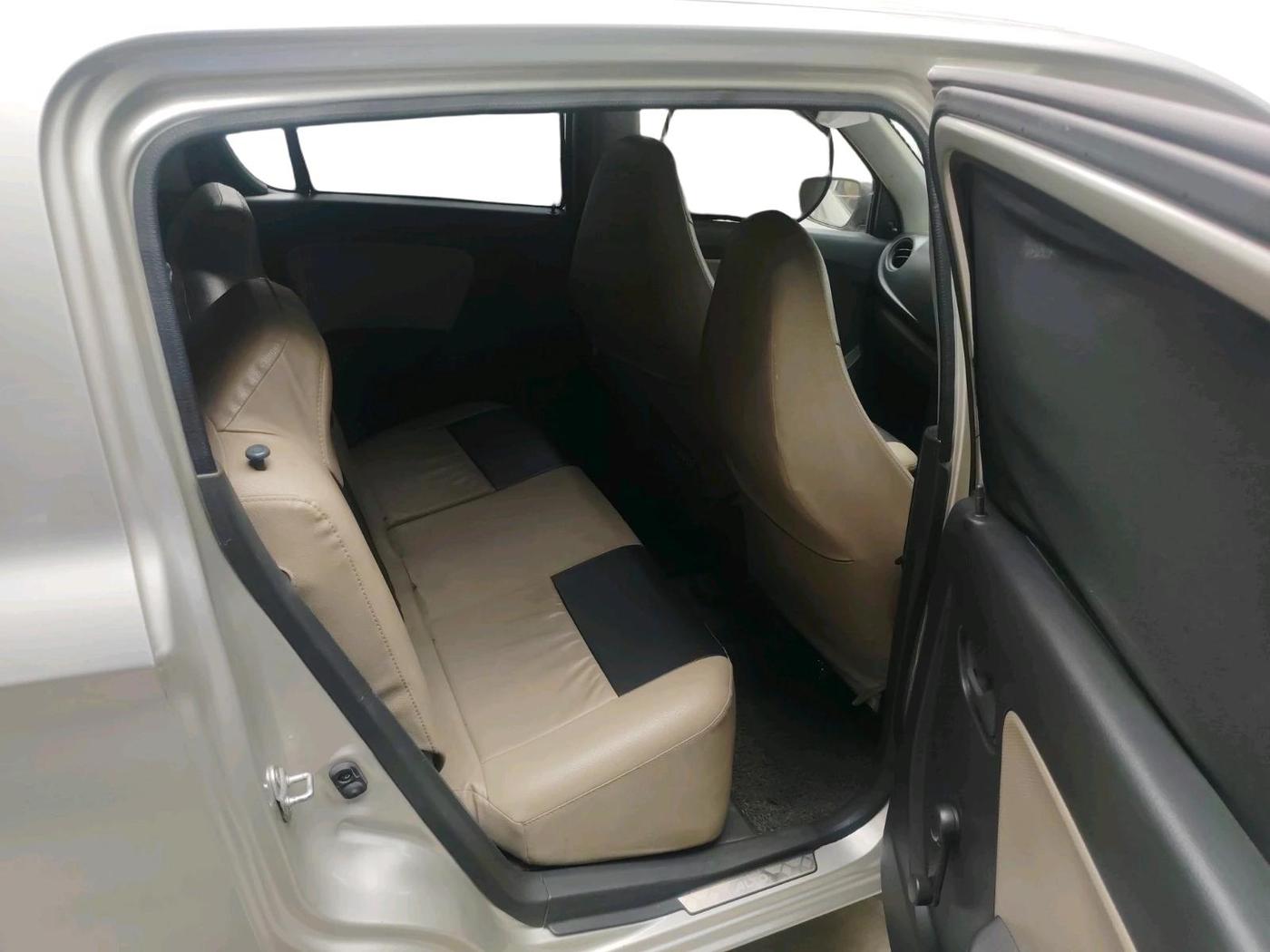 2015 Maruti Alto K10 LXI, CNG, Manual, 33,394 km, interior