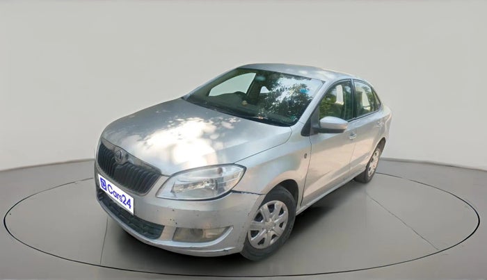 2013 Skoda Rapid AMBITION 1.6 MPI MT PLUS, Petrol, Manual, 74,932 km, exterior
